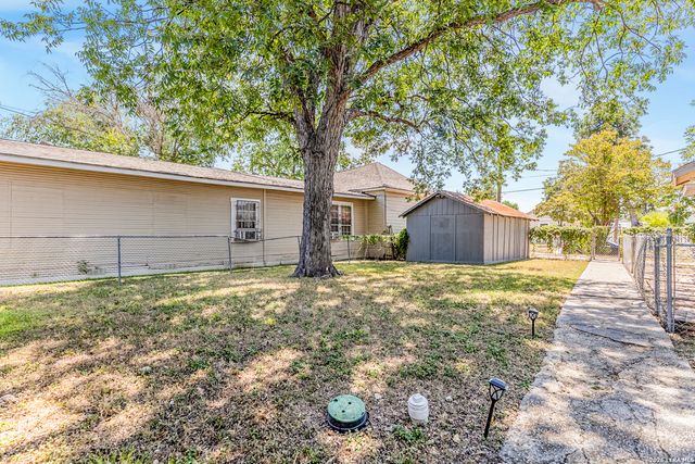 525-527 McKinley, San Antonio, TX 78210