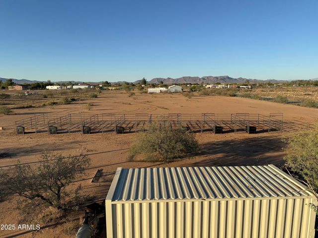 50910 W LONG RIFLE Road, Aguila, AZ 85320