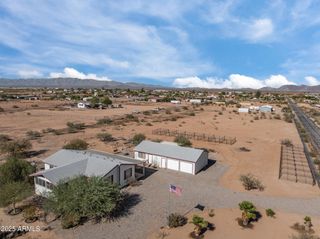 50910 W LONG RIFLE Road, Aguila, AZ 85320