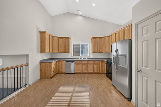 4724 W HOMELAND DR, Herriman, UT 84096
