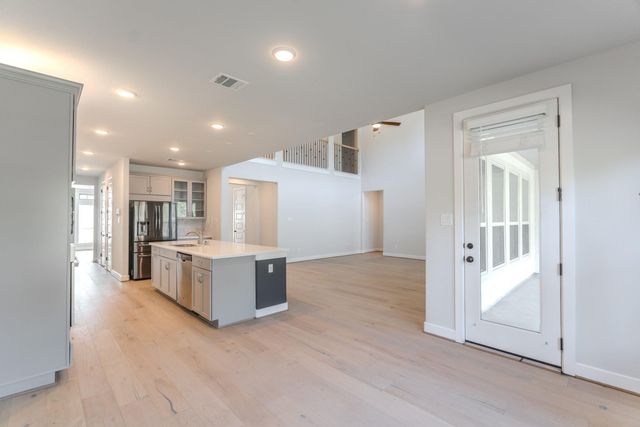 56 Venetia Grove Drive, The Woodlands, TX 77375
