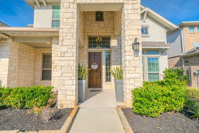 56 Venetia Grove Drive, The Woodlands, TX 77375
