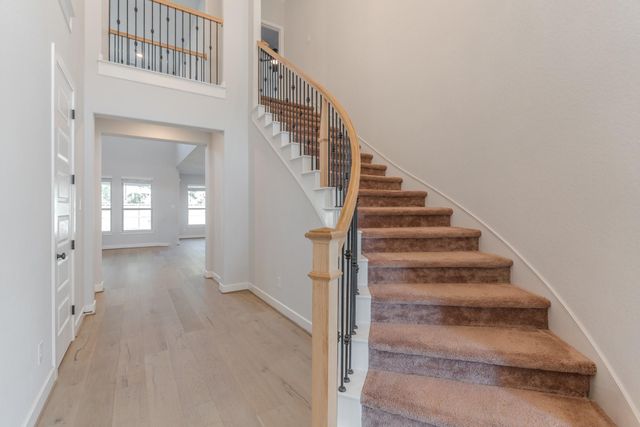 56 Venetia Grove Drive, The Woodlands, TX 77375