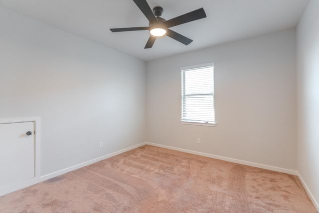 56 Venetia Grove Drive, The Woodlands, TX 77375