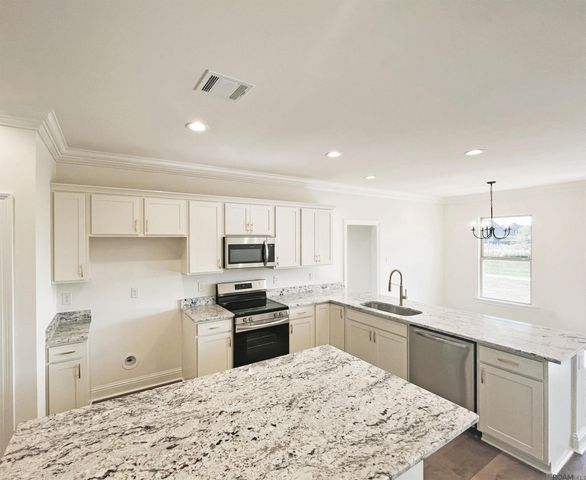 11348 Densmore Dr, Denham Springs, LA 70726