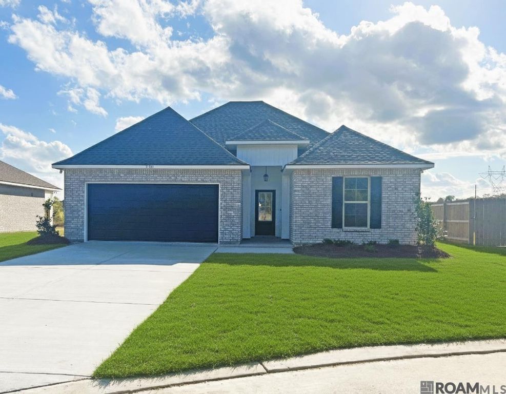 11348 Densmore Dr, Denham Springs, LA 70726