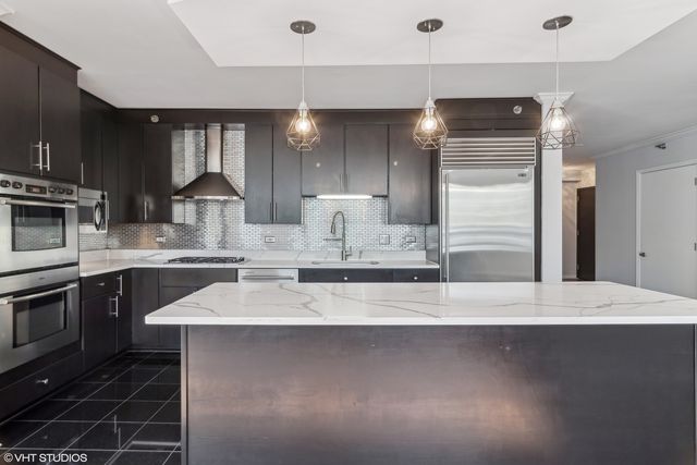 33 W Ontario Street 14B, Chicago, IL 60654