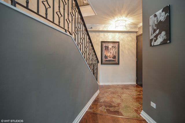 33 W Ontario Street 14B, Chicago, IL 60654