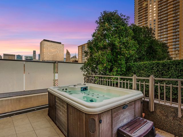 33 W Ontario Street 14B, Chicago, IL 60654