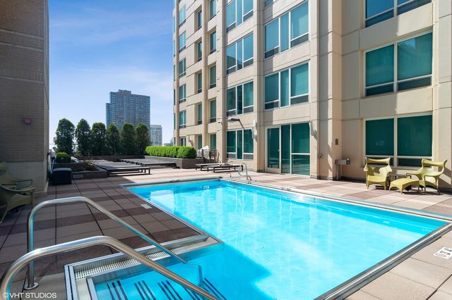 33 W Ontario Street 14B, Chicago, IL 60654
