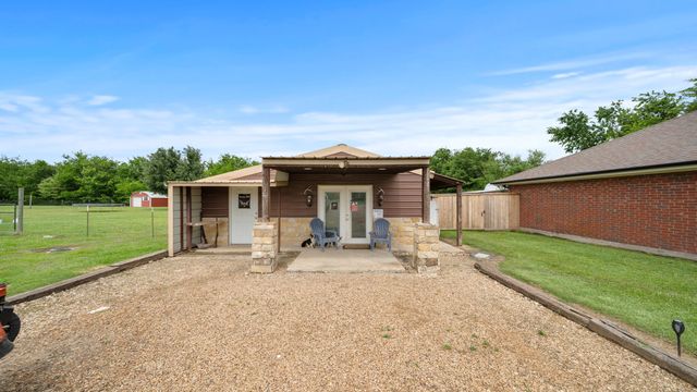 111 Vz County Road 3433, Wills Point, TX 75169