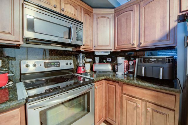 6500 SW 16th Court, Pompano Beach, FL 33068