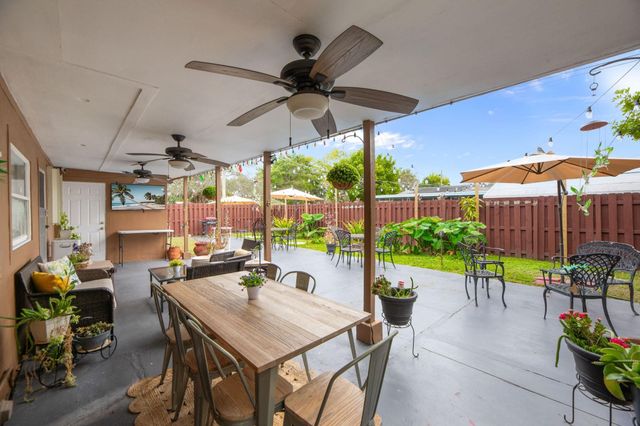 6500 SW 16th Court, Pompano Beach, FL 33068