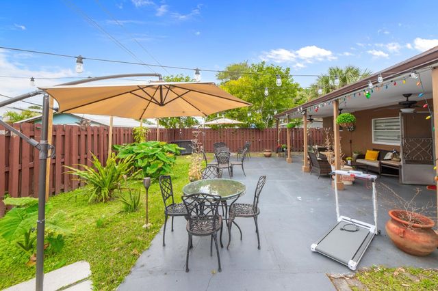 6500 SW 16th Court, Pompano Beach, FL 33068