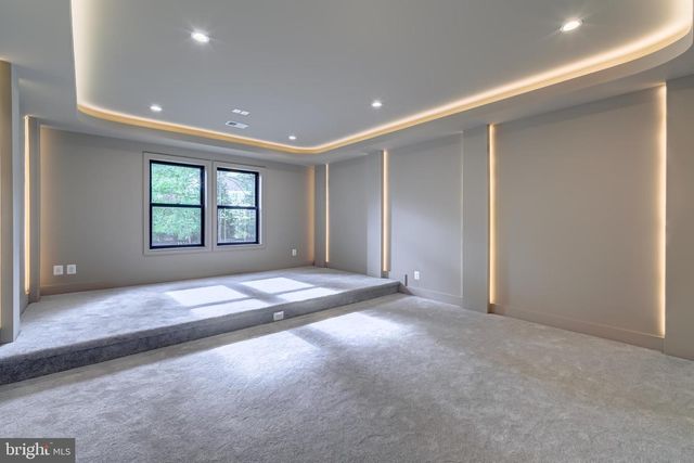 913 SYMPHONY CIR SW, Vienna, VA 22180