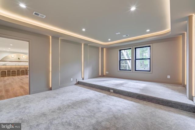 913 SYMPHONY CIR SW, Vienna, VA 22180