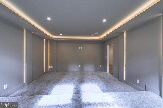 913 SYMPHONY CIR SW, Vienna, VA 22180