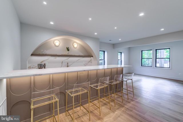 913 SYMPHONY CIR SW, Vienna, VA 22180