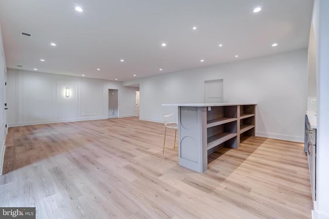 913 SYMPHONY CIR SW, Vienna, VA 22180