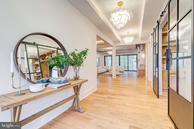 913 SYMPHONY CIR SW, Vienna, VA 22180