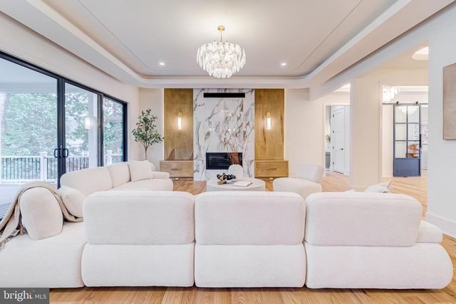 913 SYMPHONY CIR SW, Vienna, VA 22180