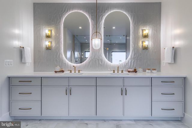 913 SYMPHONY CIR SW, Vienna, VA 22180