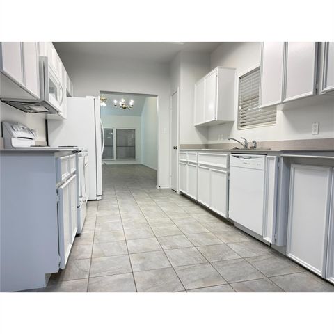 8006 Raintree PL, Austin, TX 78759