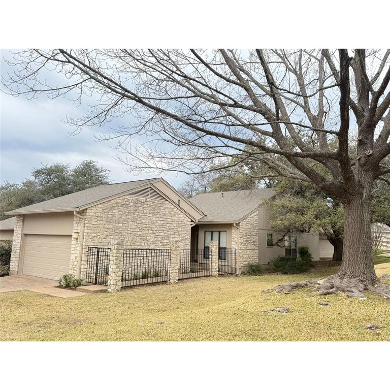 8006 Raintree PL, Austin, TX 78759