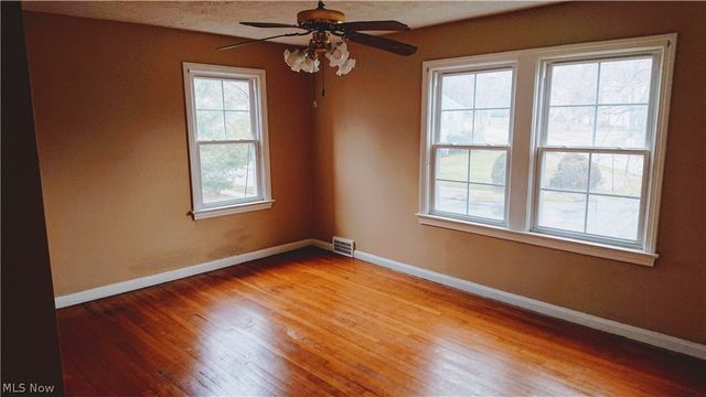 1158 Castleton Road, Cleveland Heights, OH 44121