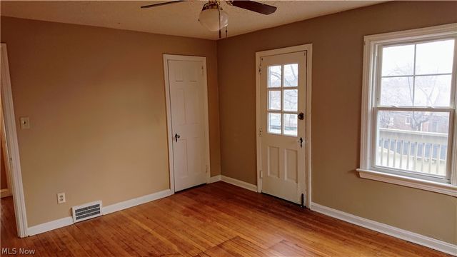 1158 Castleton Road, Cleveland Heights, OH 44121