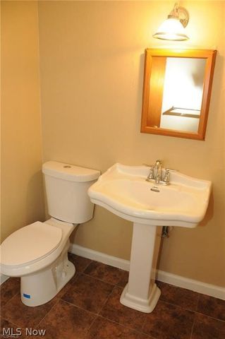 1158 Castleton Road, Cleveland Heights, OH 44121