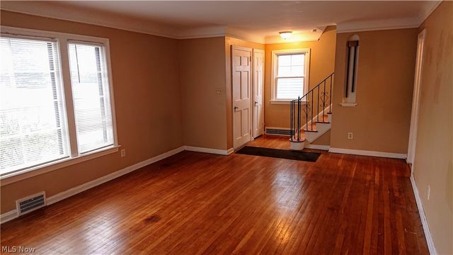 1158 Castleton Road, Cleveland Heights, OH 44121
