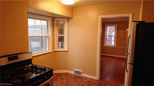 1158 Castleton Road, Cleveland Heights, OH 44121