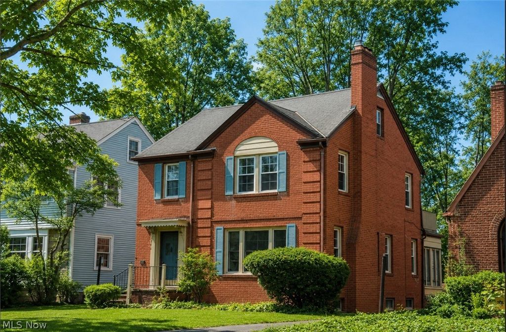 1158 Castleton Road, Cleveland Heights, OH 44121