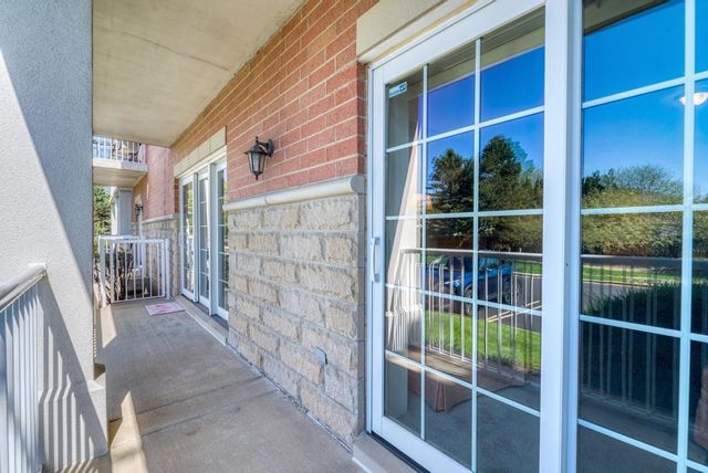 601 W Rand Road 106, Arlington Heights, IL 60004