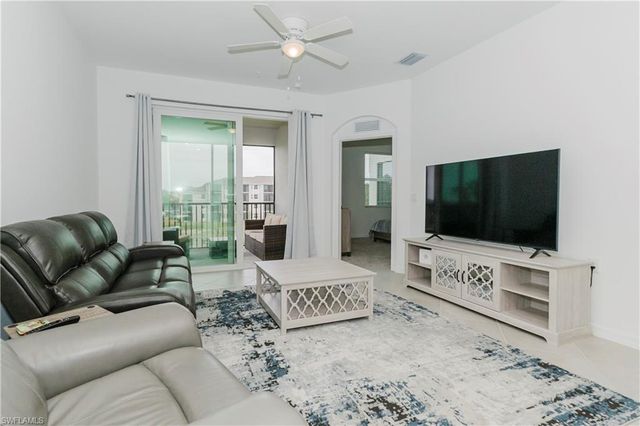 18461 COPPERHEAD CT N 431, Lehigh Acres, FL 33936