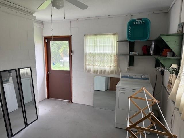 1009 E NORTH STREET, Tampa, FL 33604