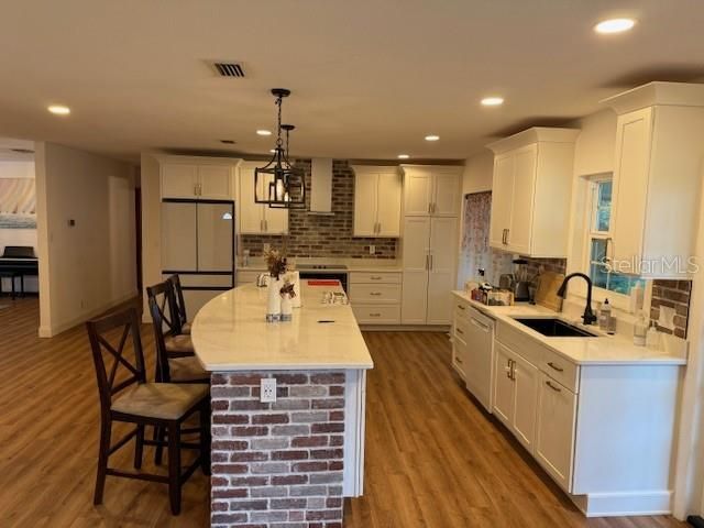 1009 E NORTH STREET, Tampa, FL 33604