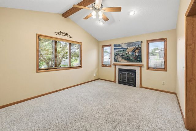 2923 Cypress Drive, Bettendorf, IA 52722