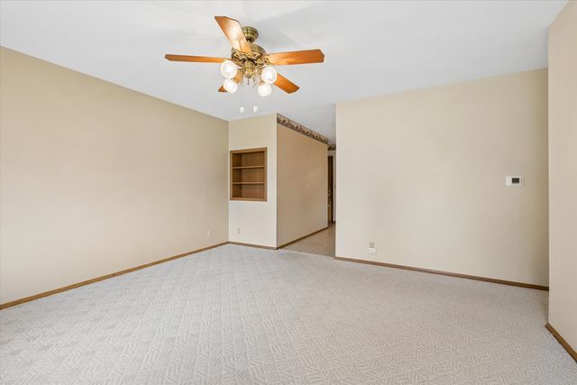 2923 Cypress Drive, Bettendorf, IA 52722