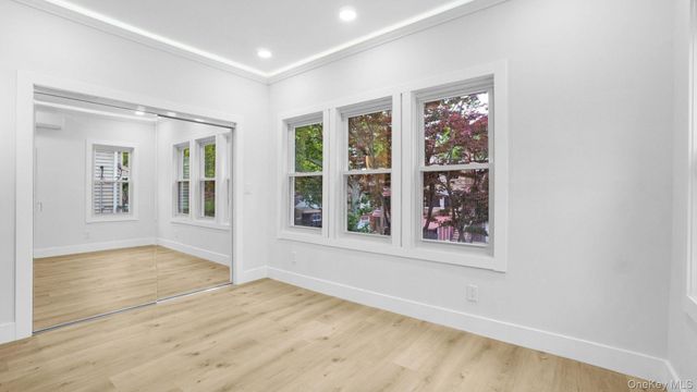 4219 Murdock Avenue, Bronx, NY 10466