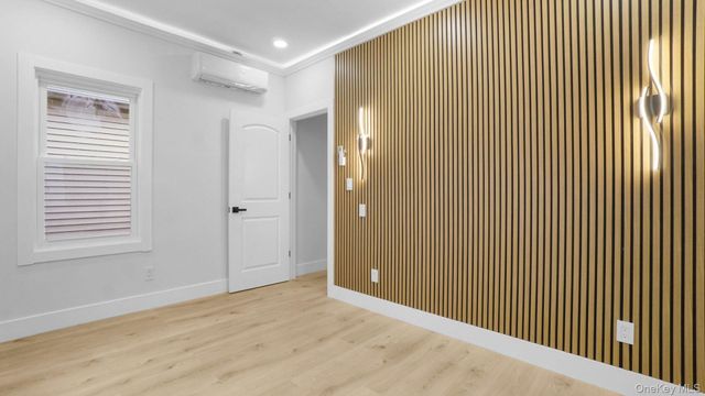4219 Murdock Avenue, Bronx, NY 10466