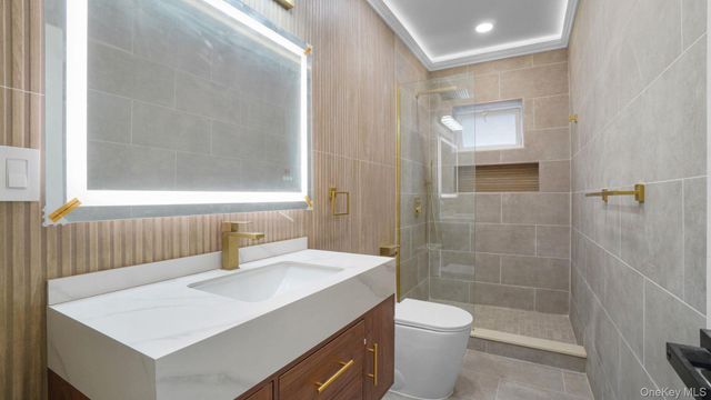 4219 Murdock Avenue, Bronx, NY 10466