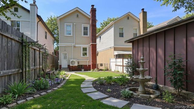 4219 Murdock Avenue, Bronx, NY 10466