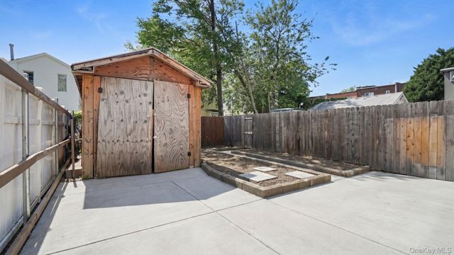 4219 Murdock Avenue, Bronx, NY 10466