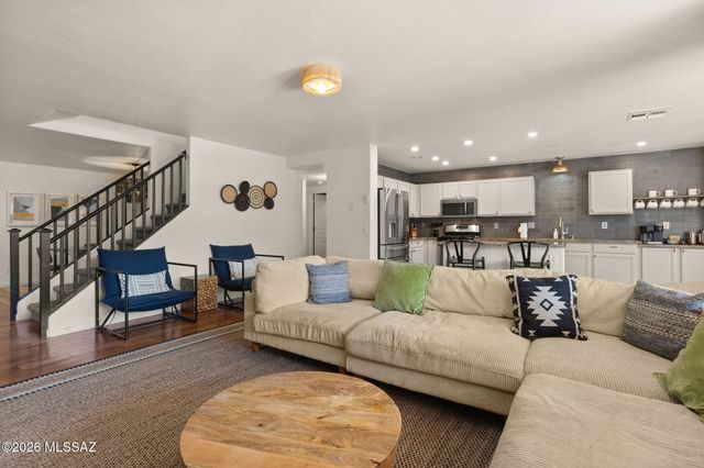10196 N Nine Iron Drive, Tucson, AZ 85737