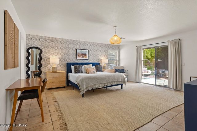 10196 N Nine Iron Drive, Tucson, AZ 85737