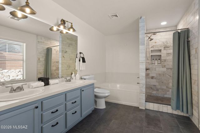 10196 N Nine Iron Drive, Tucson, AZ 85737