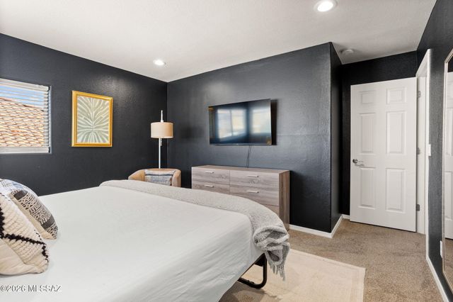 10196 N Nine Iron Drive, Tucson, AZ 85737