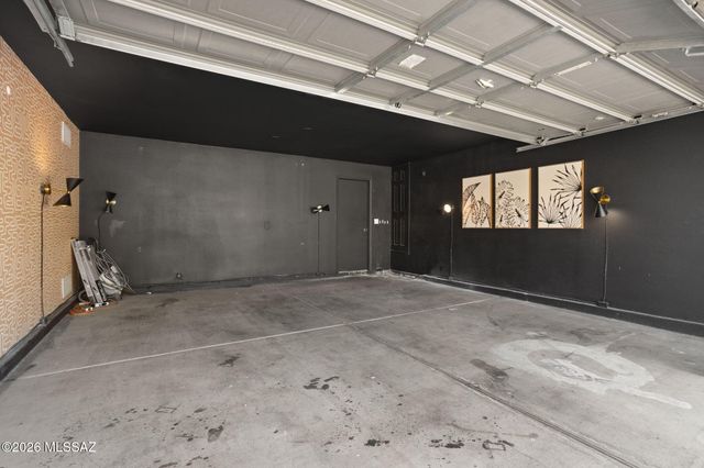 10196 N Nine Iron Drive, Tucson, AZ 85737